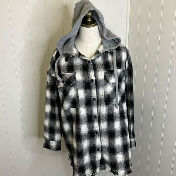 Pistol Rose Women's Small Oversized Black White Checkered Button Down Shirt Top - Picture 11 of 15